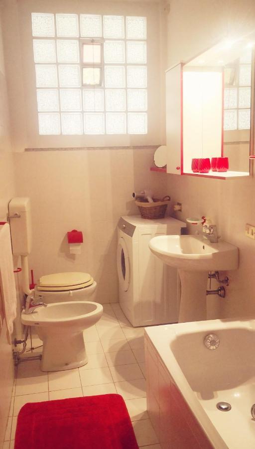 Villa Residenza Esse Angera Esterno foto