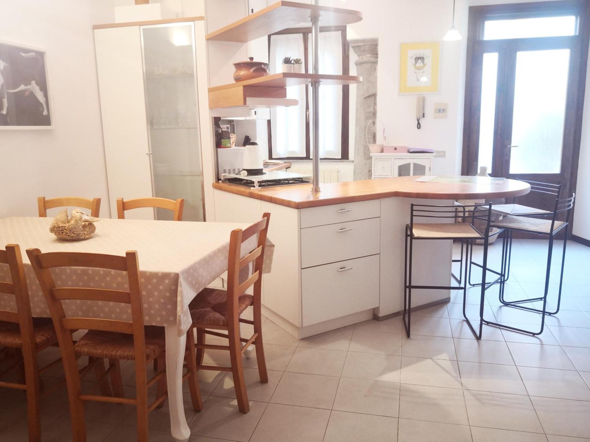 Villa Residenza Esse Angera Esterno foto
