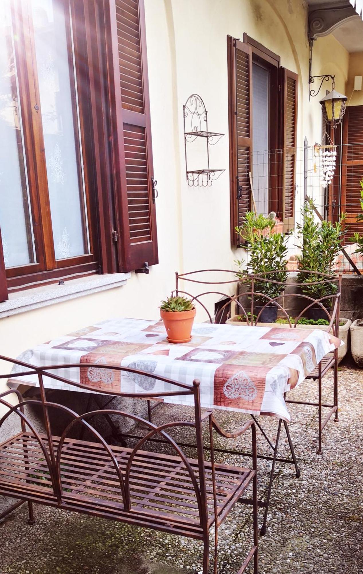 Villa Residenza Esse Angera Esterno foto